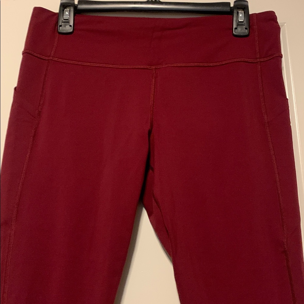 Lululemon Pace Rival Crop 22in, Sz 10
Good Condition